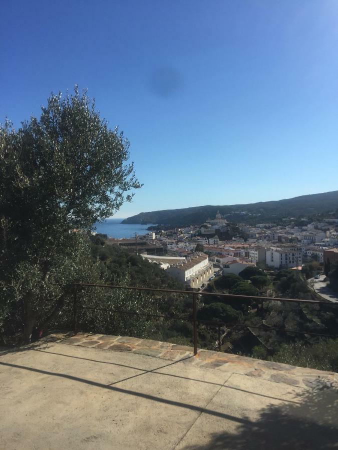 Es Volca Apartment Cadaques Bagian luar foto